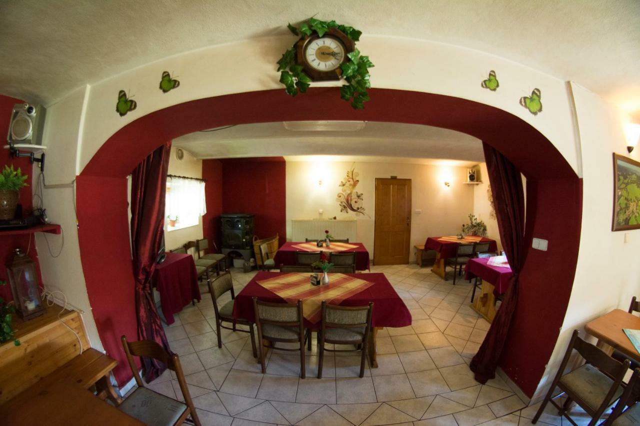 Penzion Kamenny Dvur Vimperk Extérieur photo