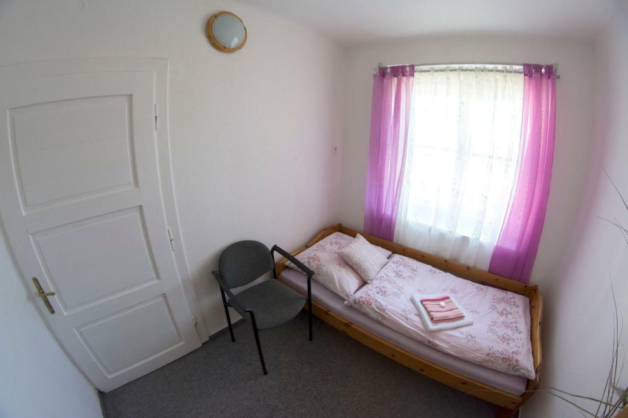 Penzion Kamenny Dvur Vimperk Extérieur photo