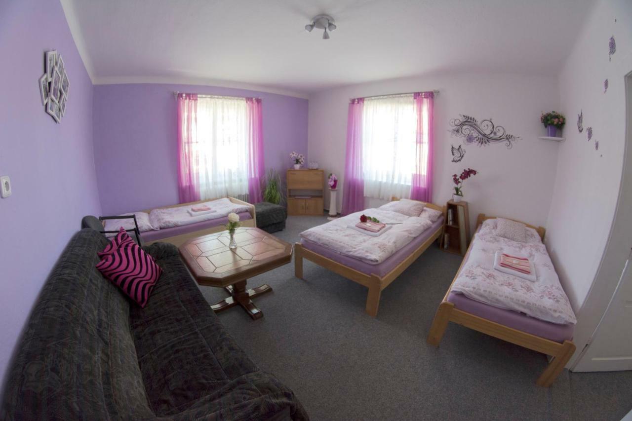 Penzion Kamenny Dvur Vimperk Extérieur photo