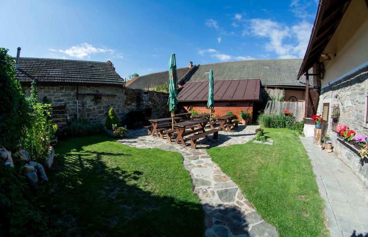 Penzion Kamenny Dvur Vimperk Extérieur photo