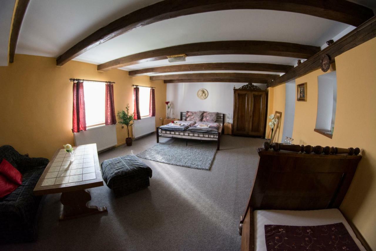 Penzion Kamenny Dvur Vimperk Extérieur photo