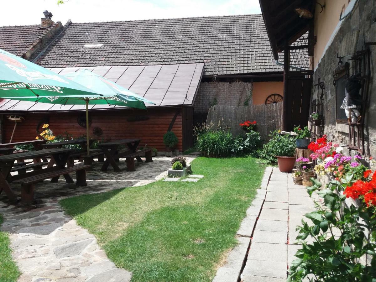 Penzion Kamenny Dvur Vimperk Extérieur photo